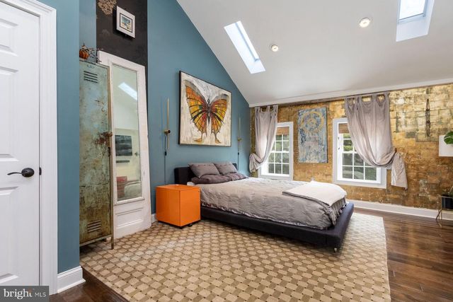 81 S MAIN ST, Lambertville, NJ 08530