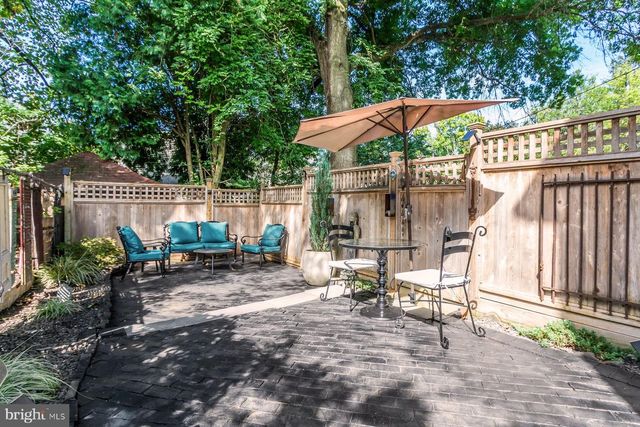 81 S MAIN ST, Lambertville, NJ 08530