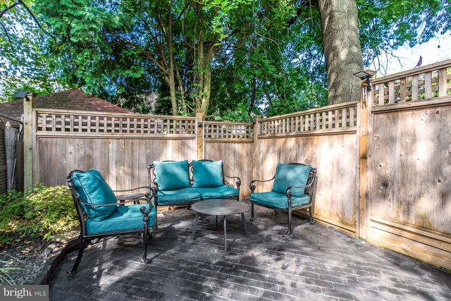 81 S MAIN ST, Lambertville, NJ 08530