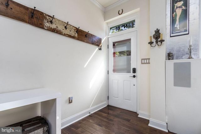 81 S MAIN ST, Lambertville, NJ 08530