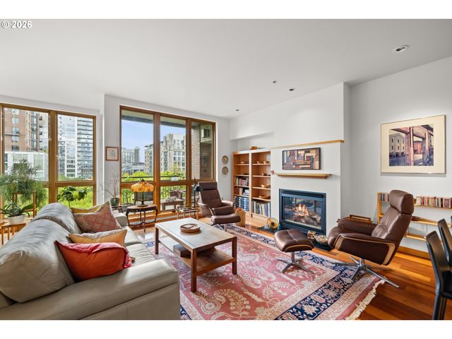 1030 Nw JOHNSON St 523, Portland, OR 97209