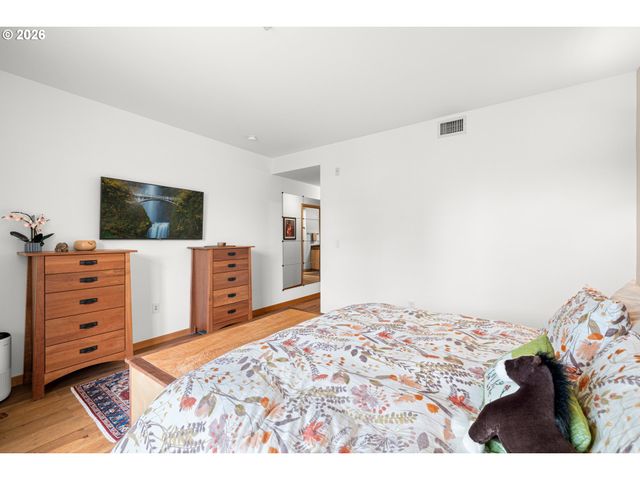 1030 Nw JOHNSON St 523, Portland, OR 97209