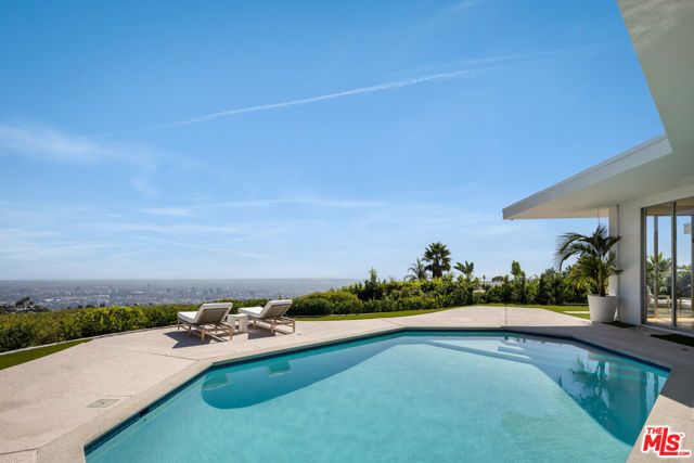 340 Trousdale Place, Beverly Hills, CA 90210