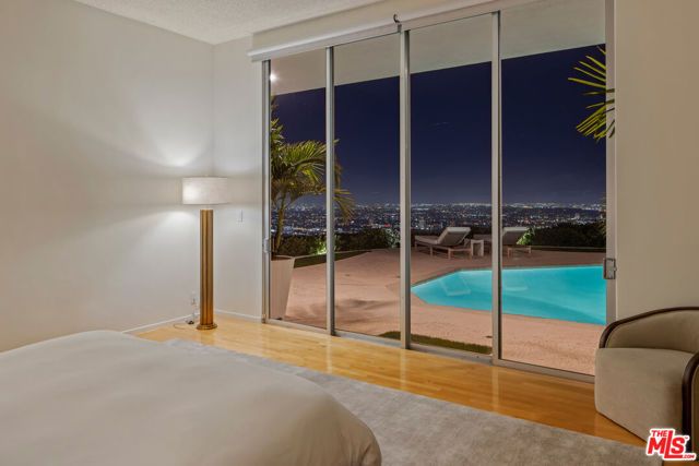 340 Trousdale Place, Beverly Hills, CA 90210