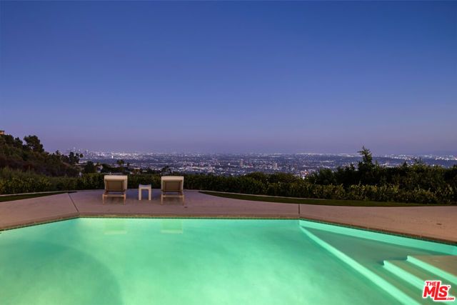 340 Trousdale Place, Beverly Hills, CA 90210