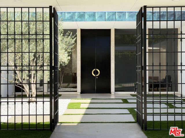 340 Trousdale Place, Beverly Hills, CA 90210