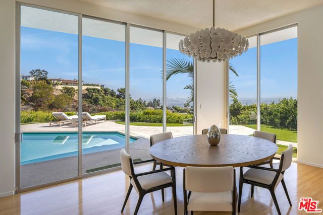 340 Trousdale Place, Beverly Hills, CA 90210