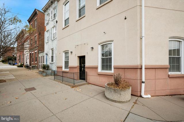 4147 WOODLAND AVE, Philadelphia, PA 19104