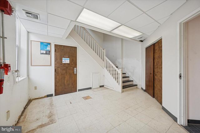 4147 WOODLAND AVE, Philadelphia, PA 19104