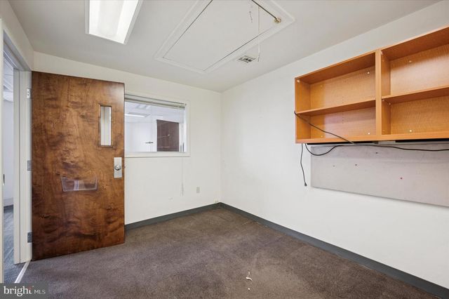 4147 WOODLAND AVE, Philadelphia, PA 19104