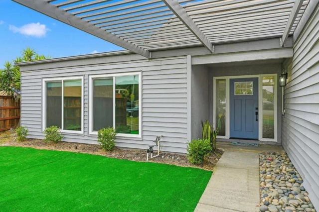 1965 Comanche, Oceanside, CA 92056