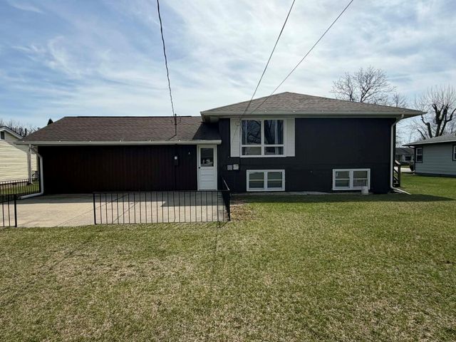 716 E Stewart Drive, Rensselaer, IN 47978