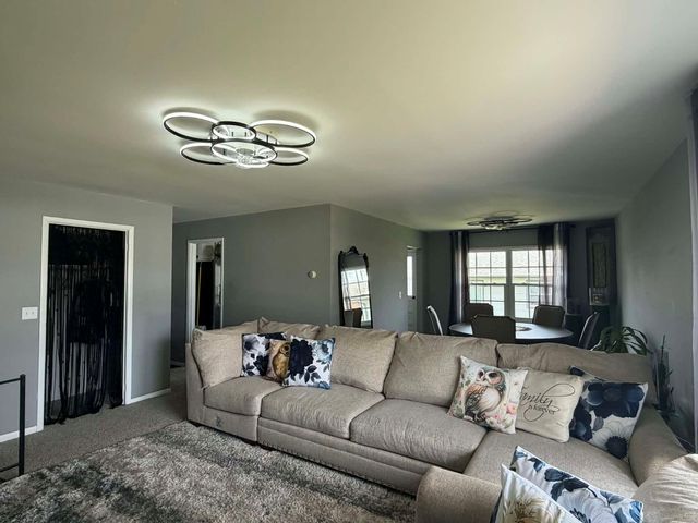 716 E Stewart Drive, Rensselaer, IN 47978