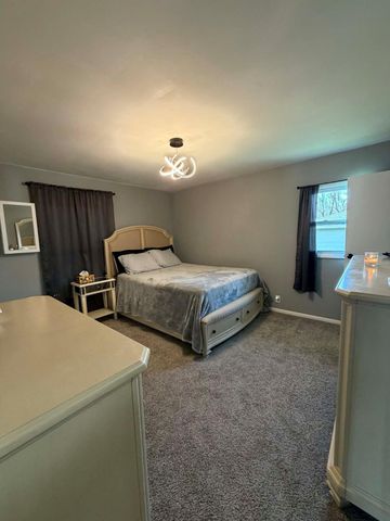 716 E Stewart Drive, Rensselaer, IN 47978