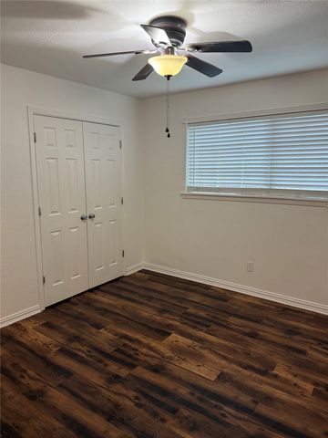 2206 Old Mill Road, Carrollton, TX 75007