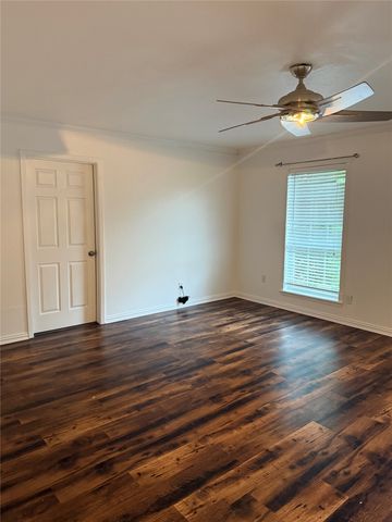 2206 Old Mill Road, Carrollton, TX 75007