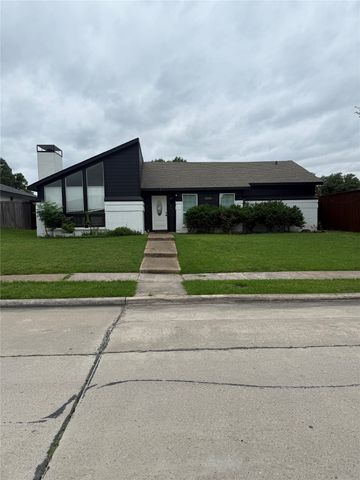 2206 Old Mill Road, Carrollton, TX 75007