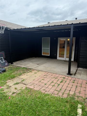 2206 Old Mill Road, Carrollton, TX 75007