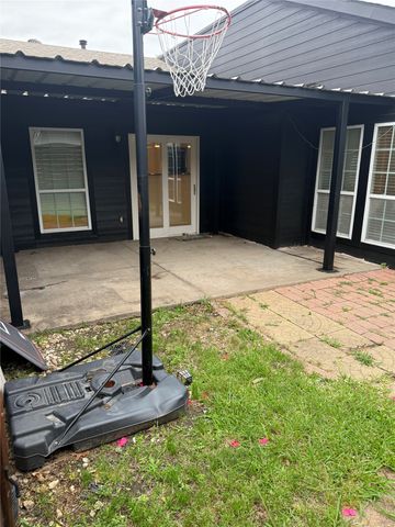 2206 Old Mill Road, Carrollton, TX 75007