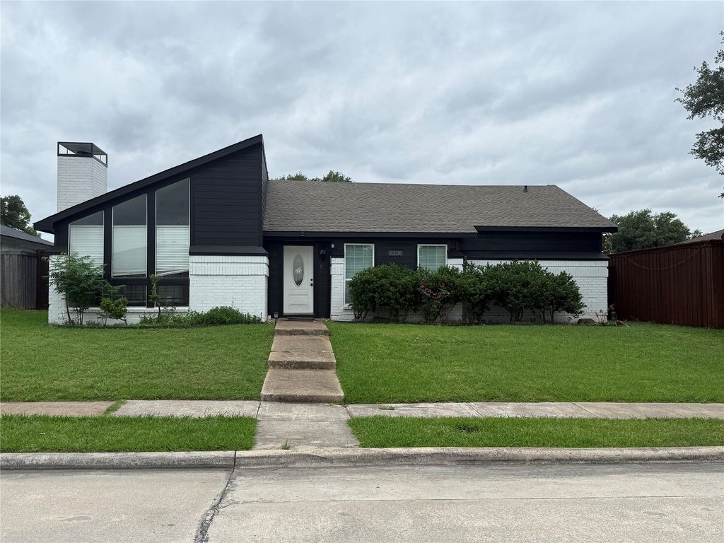 2206 Old Mill Road, Carrollton, TX 75007