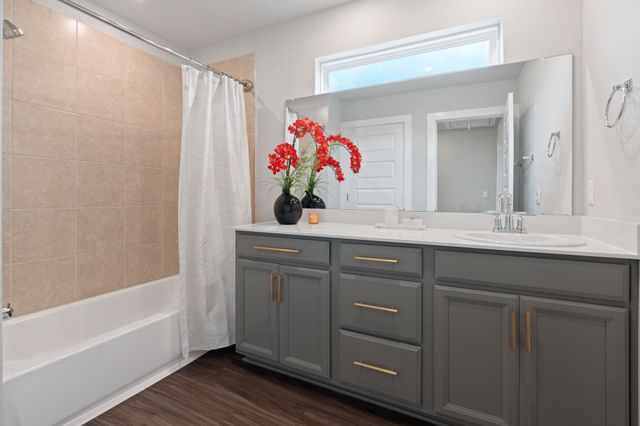 7120 Silver Star LN, Austin, TX 78744