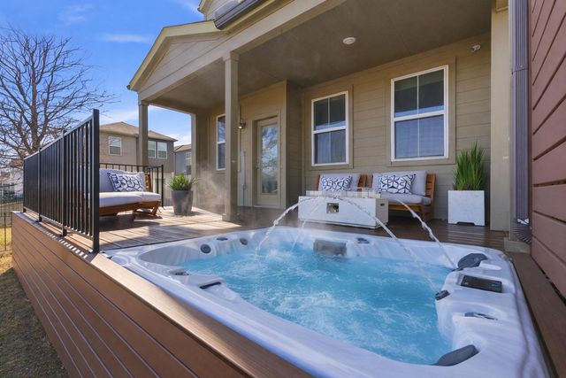 7120 Silver Star LN, Austin, TX 78744