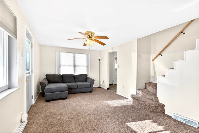 560 Connecticut, Rochester Twp, PA 15074