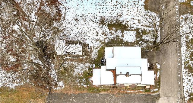 560 Connecticut, Rochester Twp, PA 15074