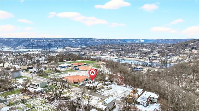 560 Connecticut, Rochester Twp, PA 15074