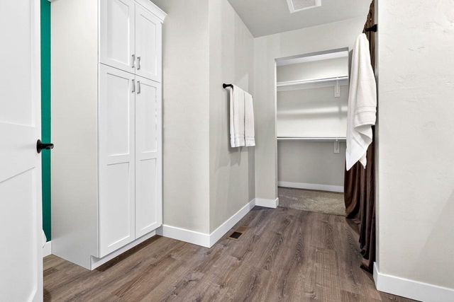 31 ASH GROVE PLACE, Kaukauna, WI 54130