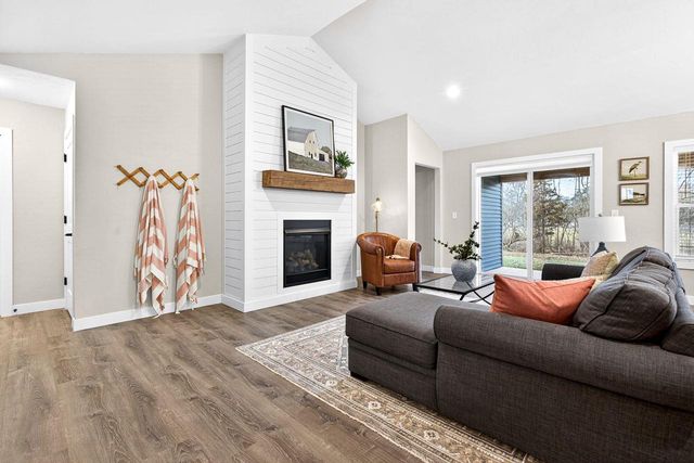 31 ASH GROVE PLACE, Kaukauna, WI 54130