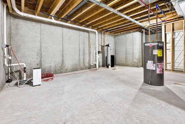 31 ASH GROVE PLACE, Kaukauna, WI 54130