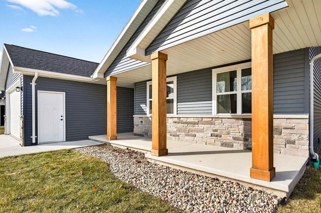 31 ASH GROVE PLACE, Kaukauna, WI 54130