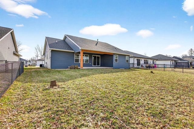 31 ASH GROVE PLACE, Kaukauna, WI 54130