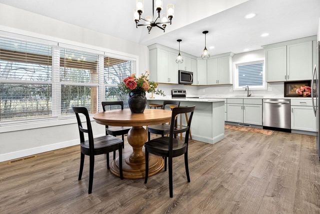 31 ASH GROVE PLACE, Kaukauna, WI 54130