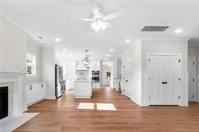 1837 Karen LN, Virginia Beach, VA 23454