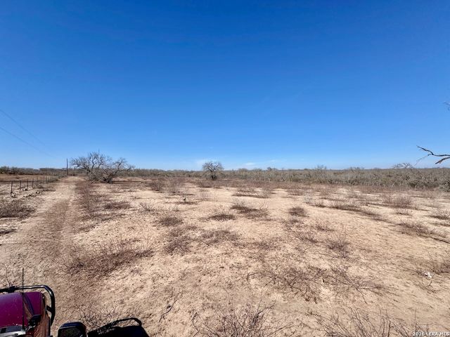 28.47 Cr 339, Jourdanton, TX 78026