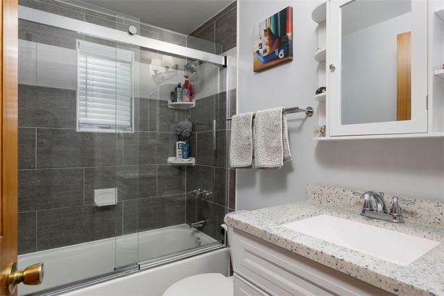 172 Calvin Court South, Tonawanda, NY 14150