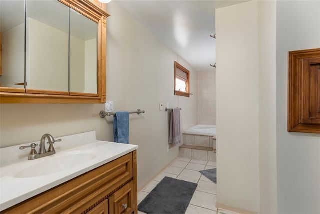 172 Calvin Court South, Tonawanda, NY 14150