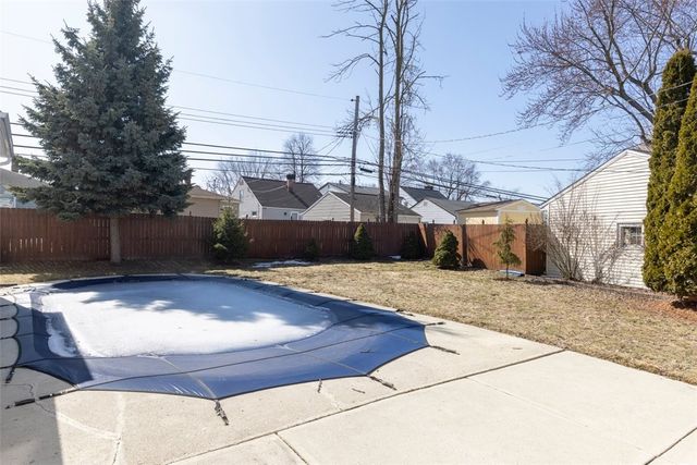 172 Calvin Court South, Tonawanda, NY 14150