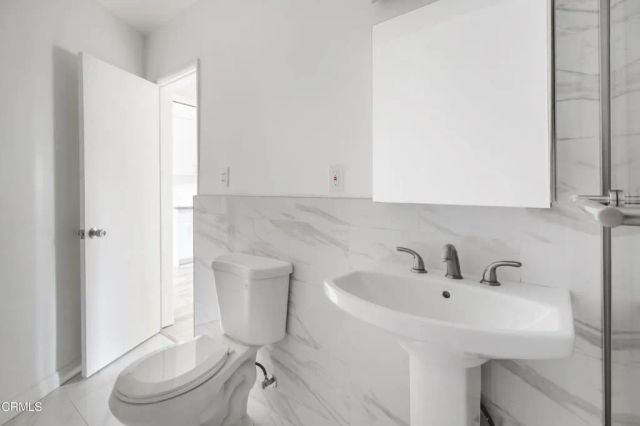 1736 Normandie Avenue 7, Los Angeles, CA 90027