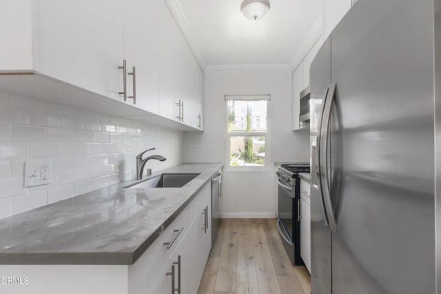 1736 Normandie Avenue 7, Los Angeles, CA 90027