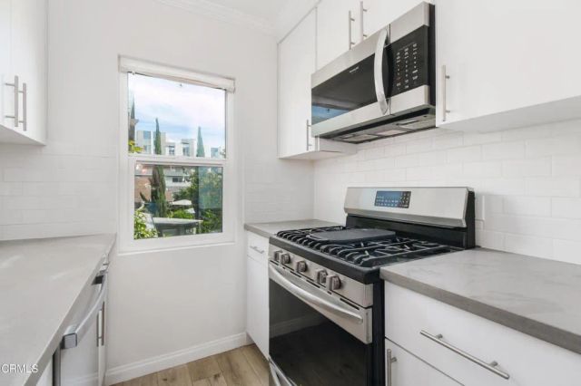 1736 Normandie Avenue 7, Los Angeles, CA 90027