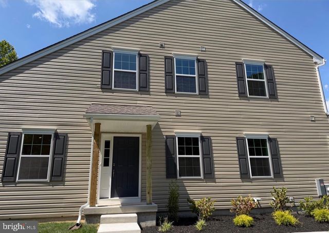 370 HIDDEN DR, Blackwood, NJ 08012