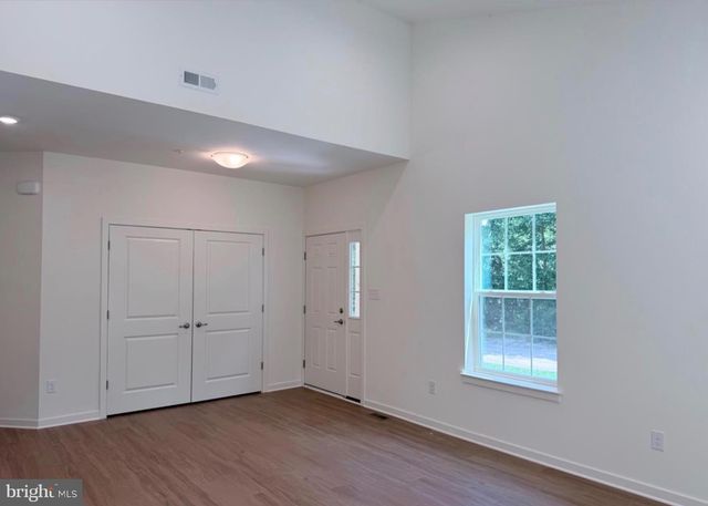 370 HIDDEN DR, Blackwood, NJ 08012