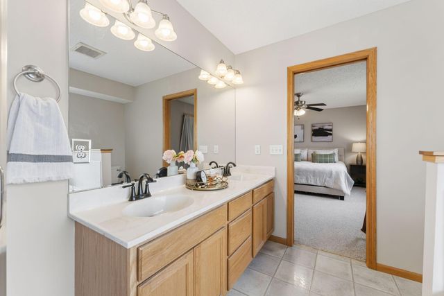 3941 94th Avenue N, Brooklyn Park, MN 55443