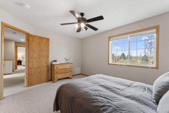 3941 94th Avenue N, Brooklyn Park, MN 55443