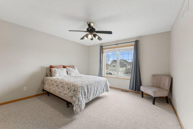 3941 94th Avenue N, Brooklyn Park, MN 55443