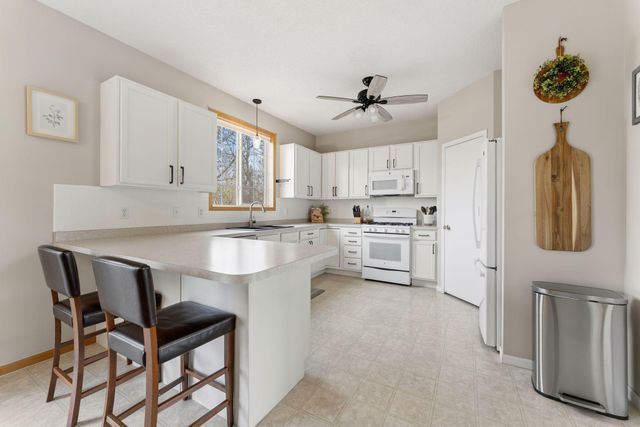 3941 94th Avenue N, Brooklyn Park, MN 55443