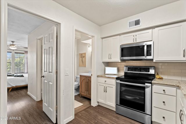 2333 E SOUTHERN Avenue 2067, Tempe, AZ 85282